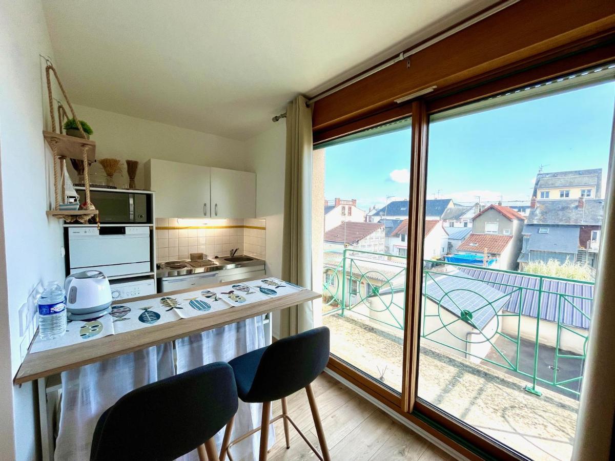 Salm, Coquet Studio Avec Balcon Ouistreham Esterno foto