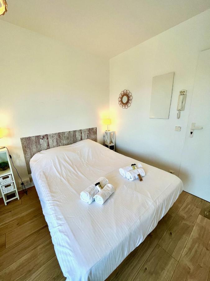 Salm, Coquet Studio Avec Balcon Ouistreham Esterno foto